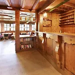 Chalet Alpenchalet Lacknerbrunn Bis 30 P *