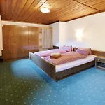 Alpenchalet Lacknerbrunn Bis 30 P Mayrhofen