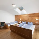 Alpenchalet Lacknerbrunn Bis 30 P * Mayrhofen