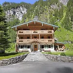 Alpenchalet Lacknerbrunn Bis 30 P شاليه *