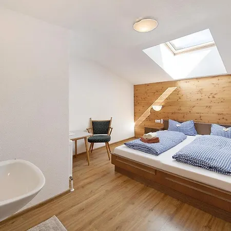 Alpenchalet Lacknerbrunn Bis 30 P *