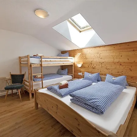 Alpenchalet Lacknerbrunn Bis 30 P シャレー