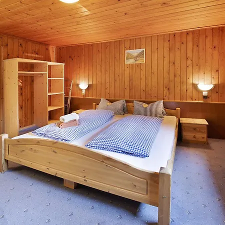 Chalet Alpenchalet Lacknerbrunn Bis 30 P Mayrhofen