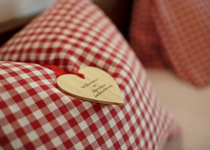 Alpenchalet Lacknerbrunn Bis 30 P شاليه مايرهوفن